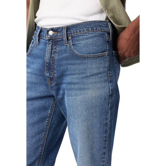 NWT W42 L30 Signature by Levi Strauss Men’s Athletic Fit Tapered Leg – Summit - Picture 3 of 6